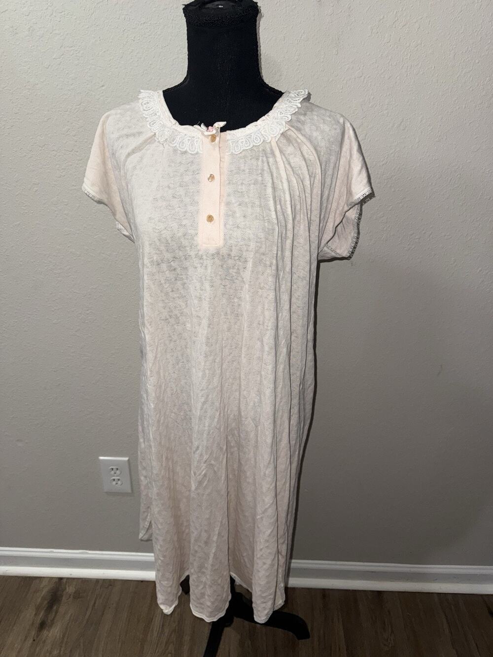 VTG Barbizon Nightgown Medium M Pink Pointelle Knit Lace Trim Short Sleeve Gown